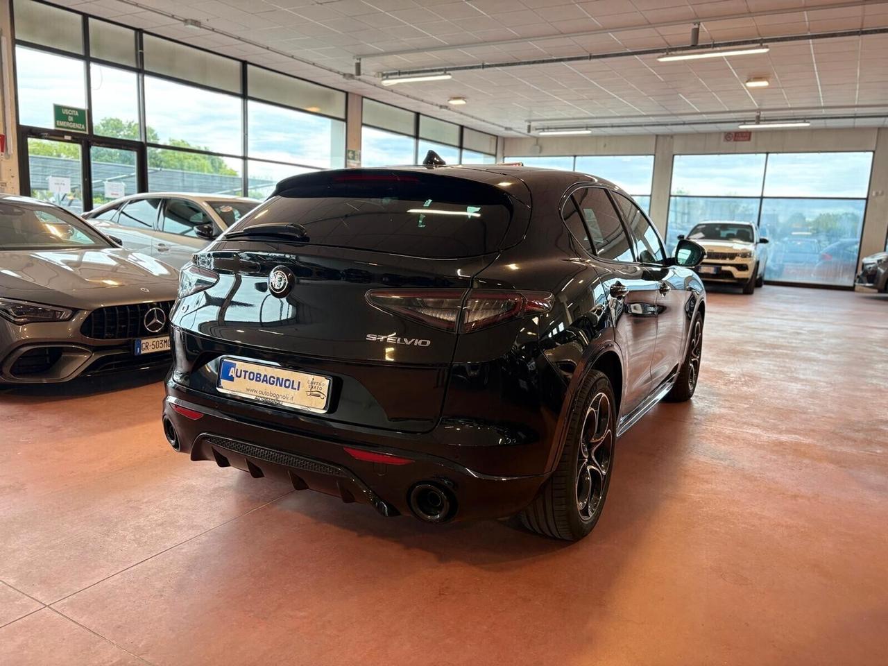 Alfa Romeo Stelvio VELOCE 2.2 Turbodiesel AT8 Q4 SPOTICAR