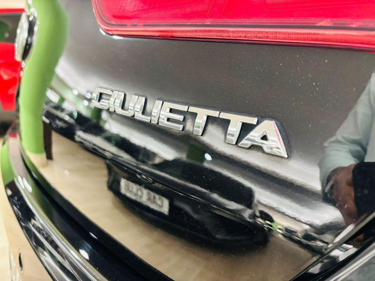 Alfa Romeo Giulietta 1.6 Jtdm-2 120cv Sport Facelift