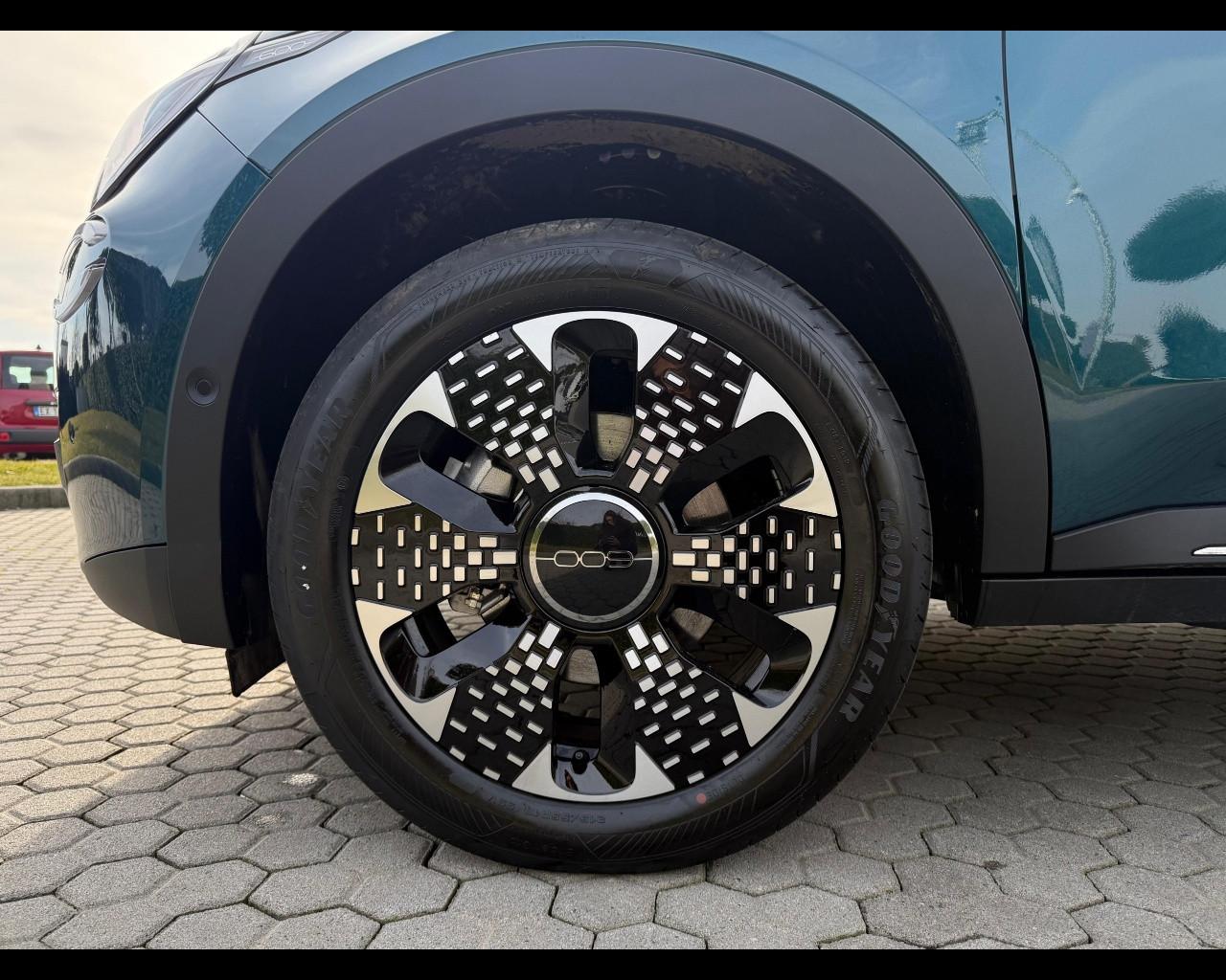 FIAT 600 - 600 1.2 HYBRID LA PRIMA 145CV AUTO