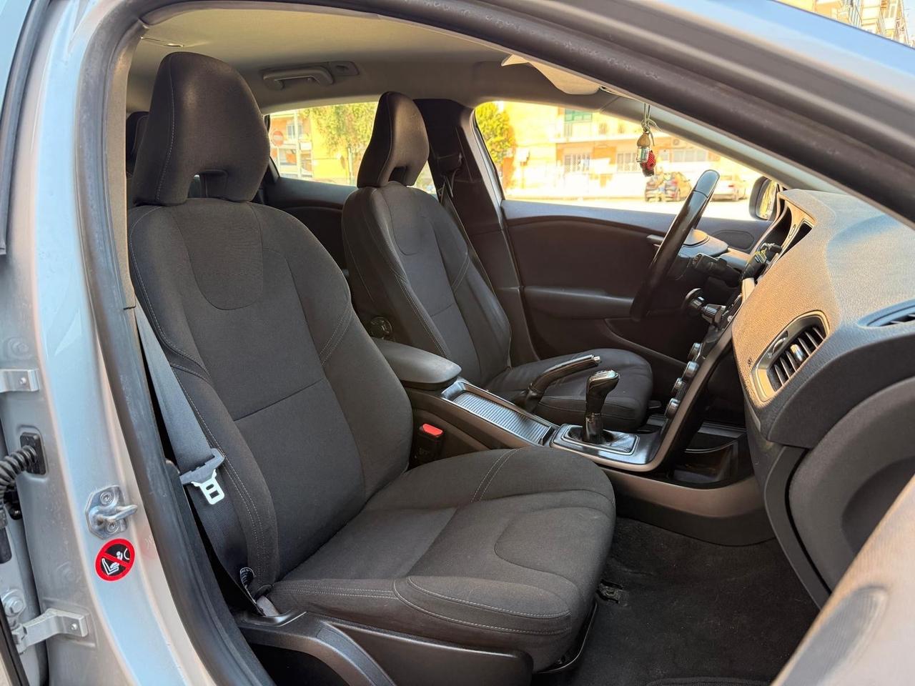 2017 Volvo V40 2.0d 120cv Super Full Perfetta