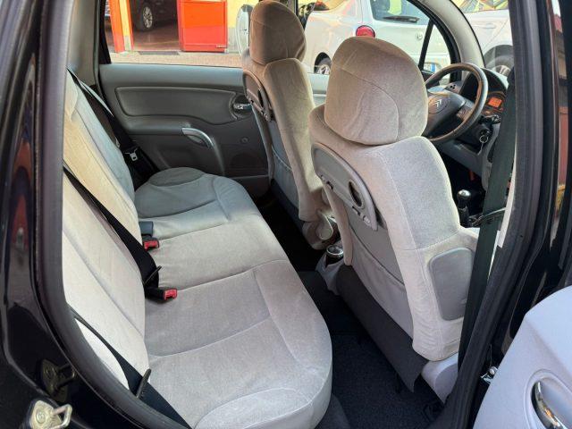 CITROEN C3 1.4 Elegance