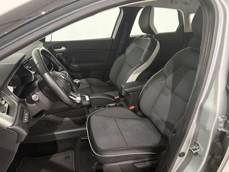 Renault Captur 1.5 DCI BLUE 95 INTENS