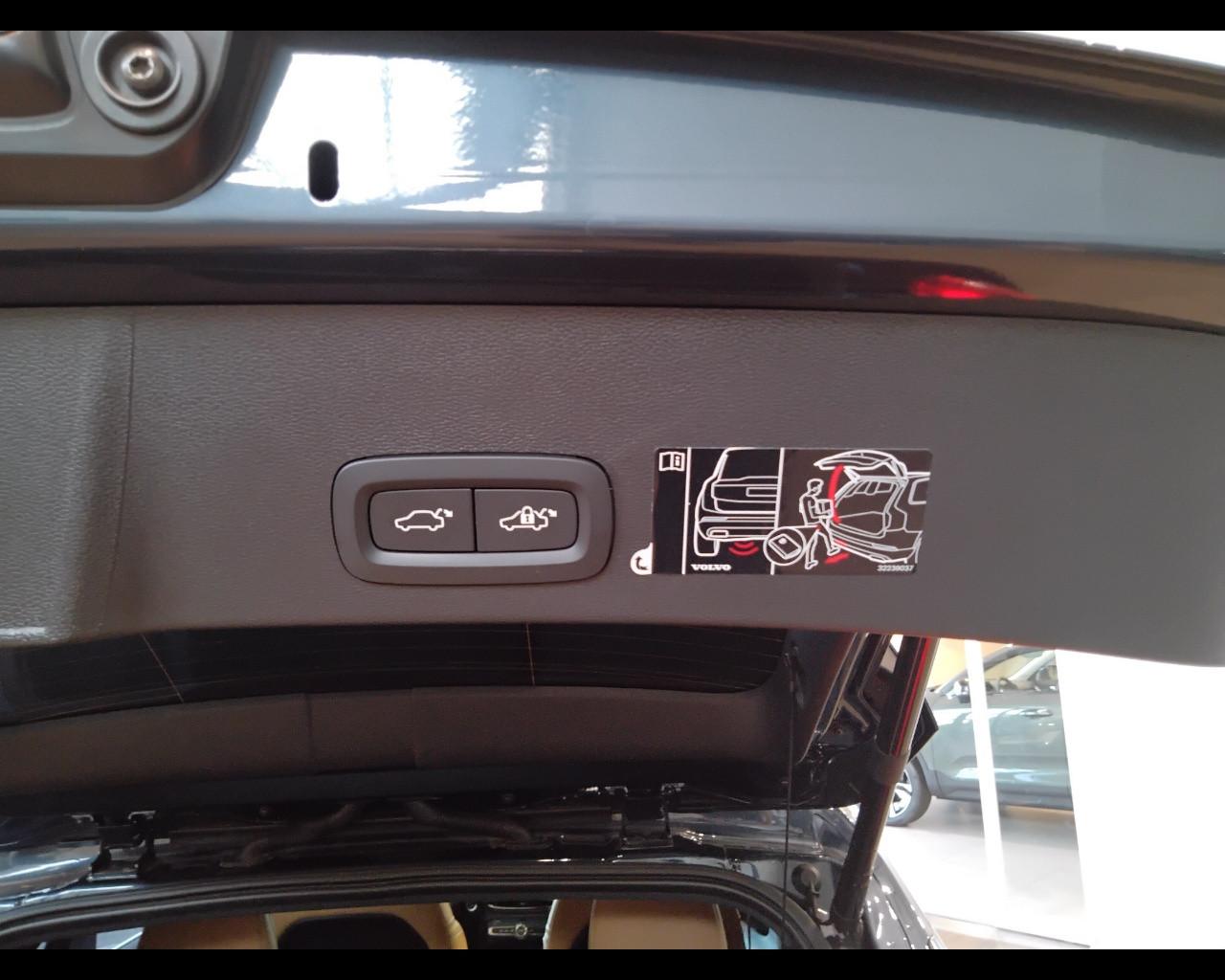 VOLVO XC40 - XC40 1.5 t3 Inscription 163cv auto my21