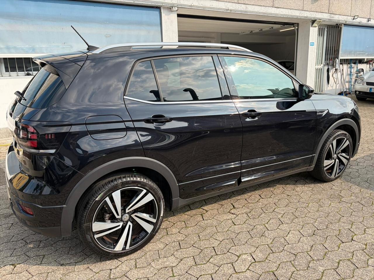 Volkswagen T-Cross 1.0 TSI 115 CV R-LINE BMT*EURO6*NEOPATENTATI