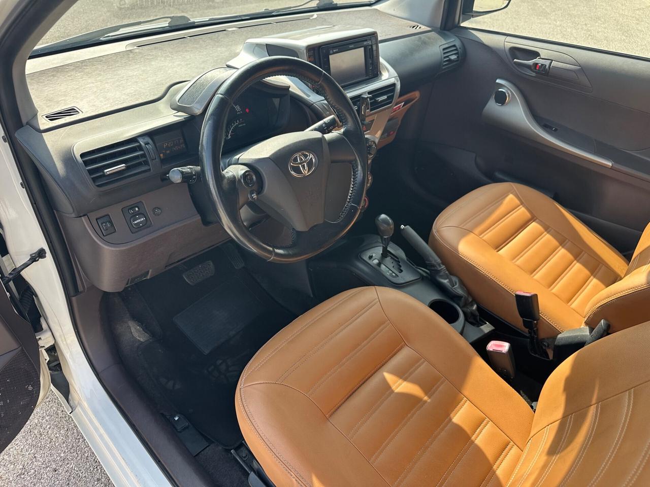 Toyota iQ 1.0