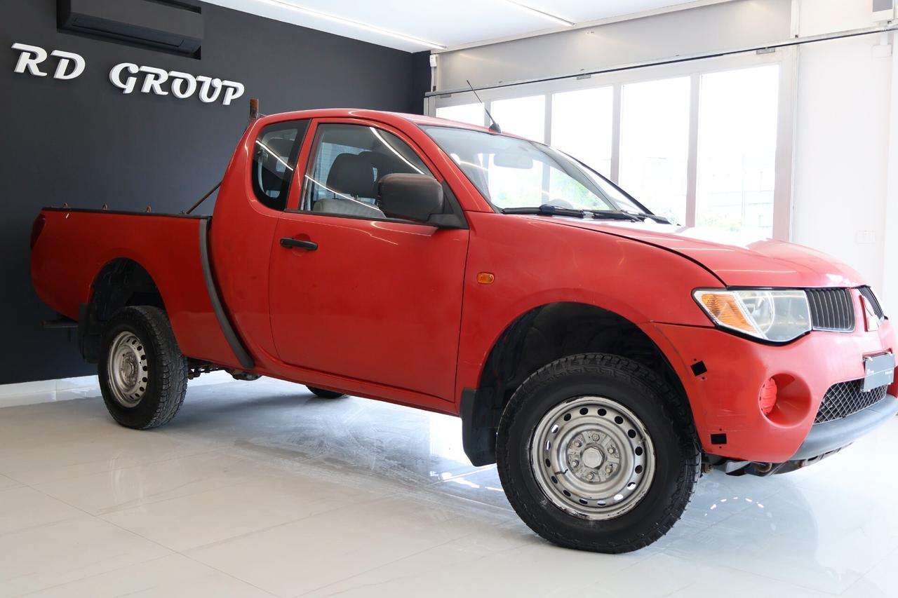 Mitsubishi L200 2.5 DI-D inform einzelkabine 4WD