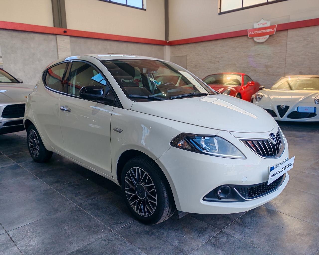 Lancia Ypsilon 1.0 FireFly Hybrid Gold PREZZO REALE