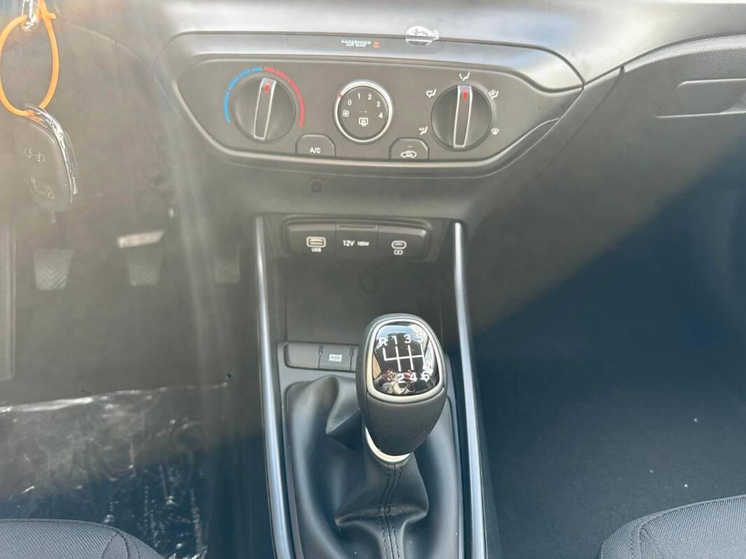 Hyundai i20 1.0 t-gdi Connectline 90cv dct