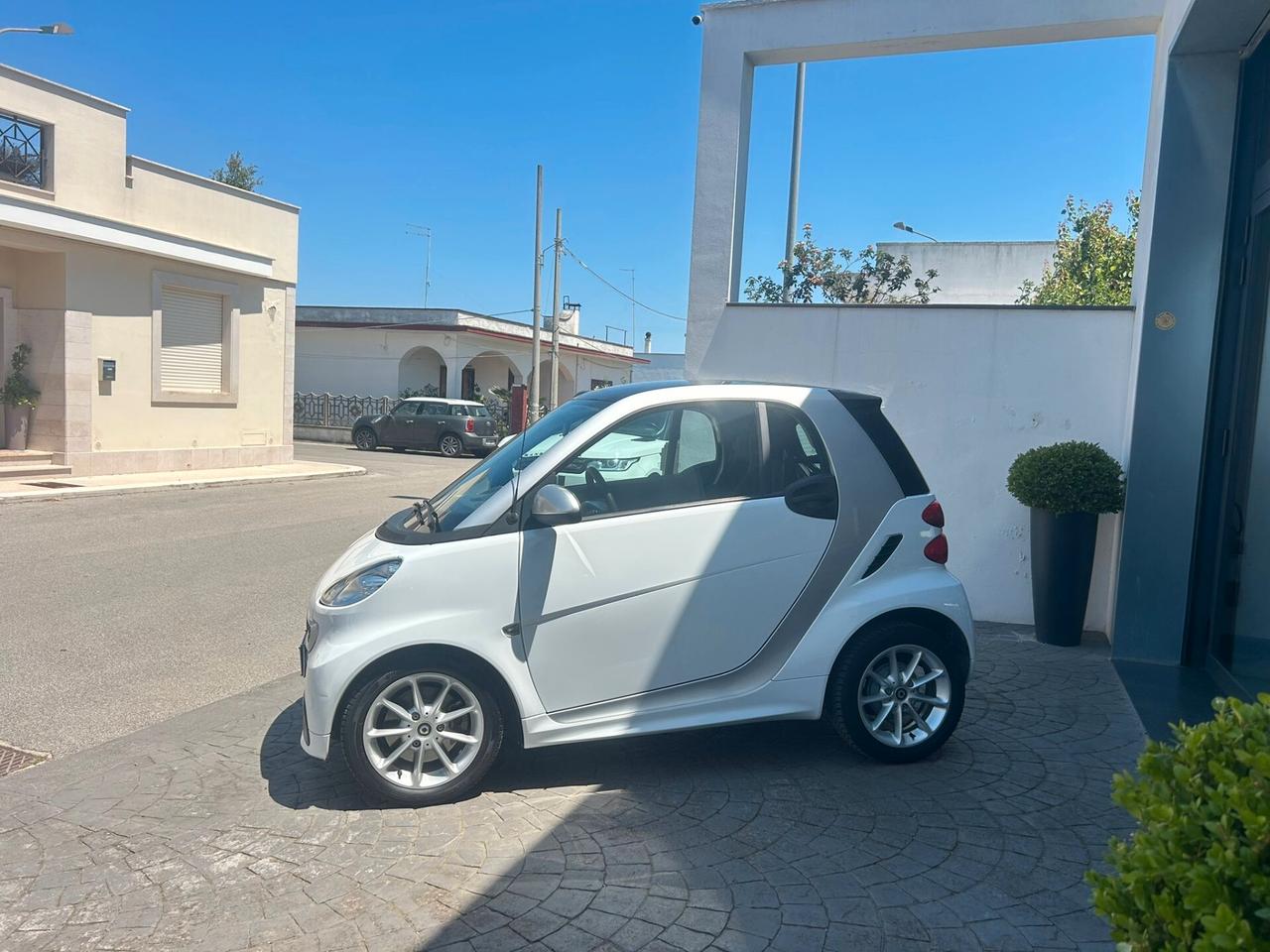 Smart ForTwo 1.0 52Kw MHD Km 91.000 - 2014