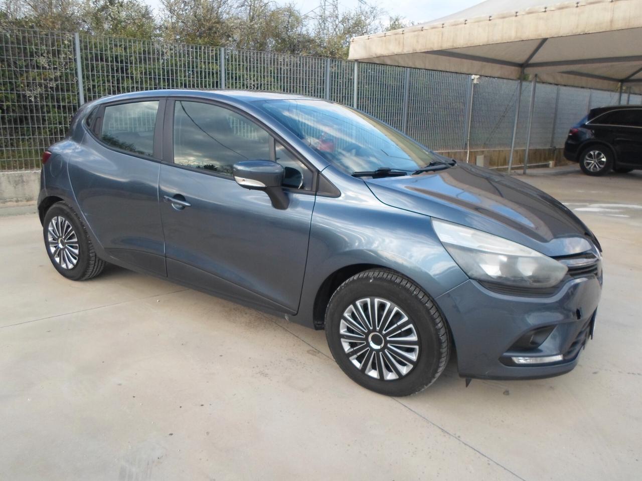Renault Clio 1.2 75CV 5 porte Intens