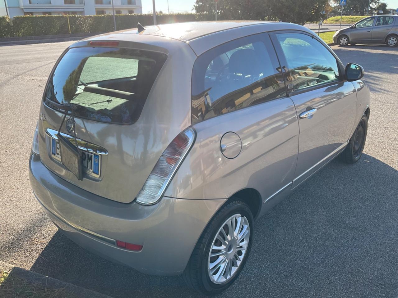 Lancia Ypsilon 1.2 69 CV Diva