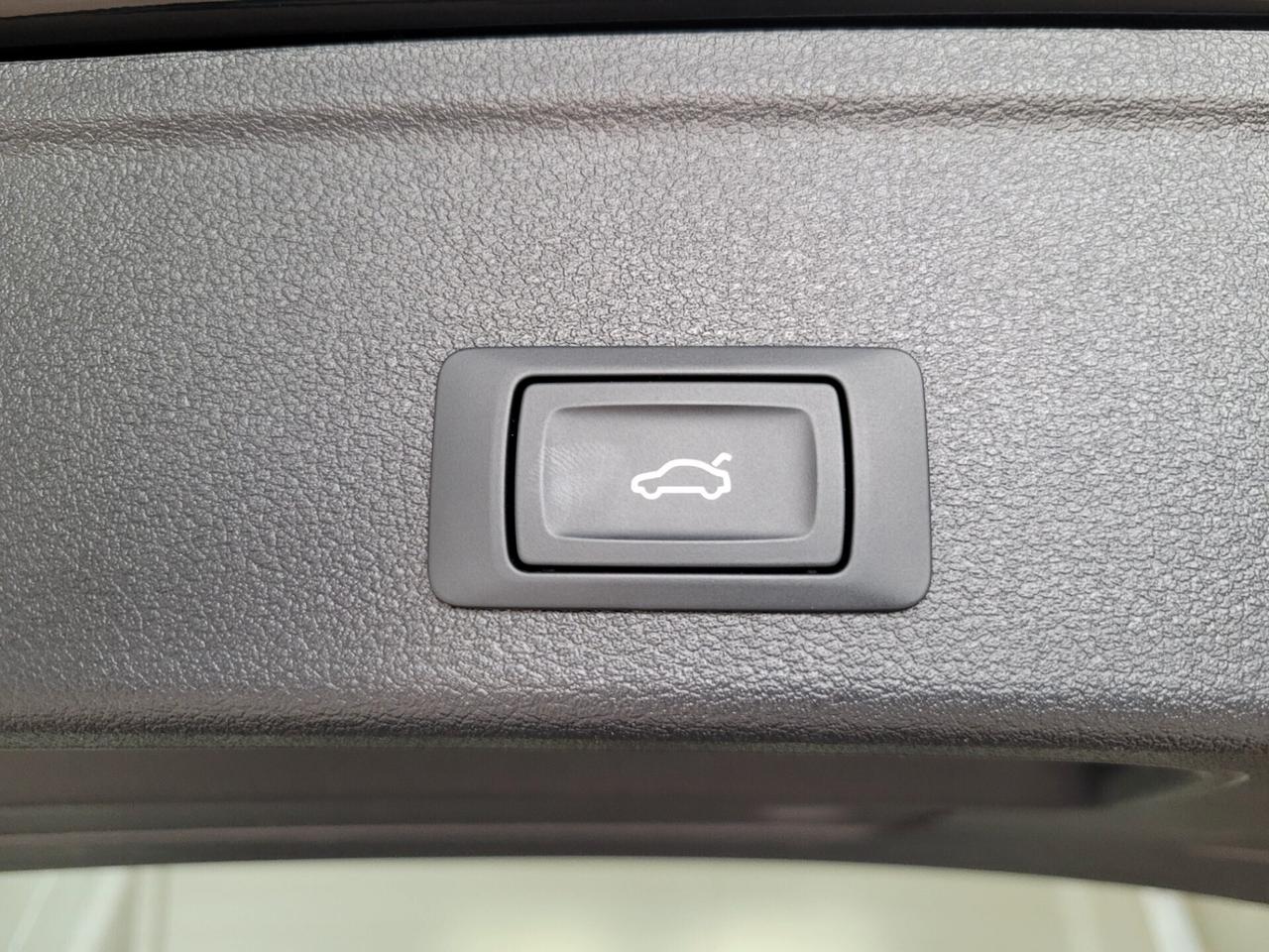 Audi A4 AVANT 35TDI MHEV S TRONIC FULL-LED NAVI CARPLAY