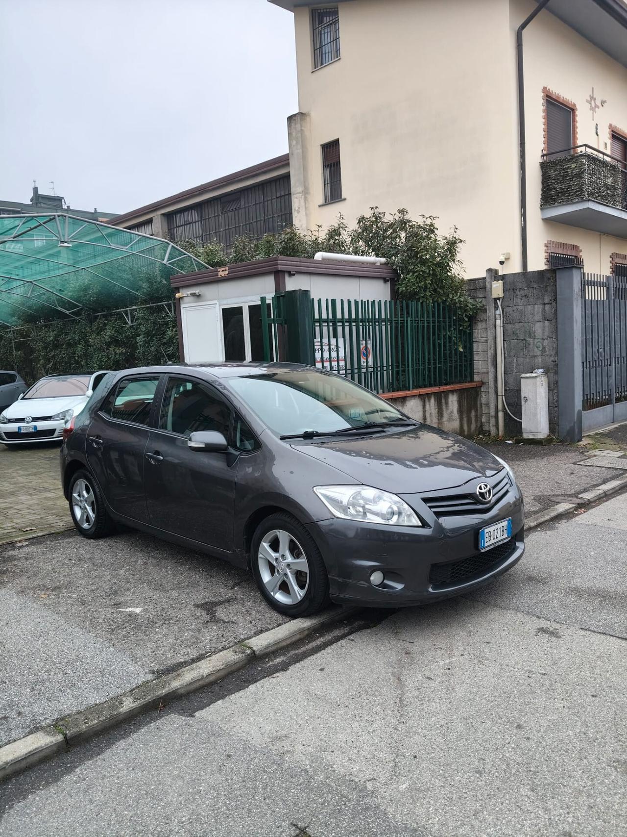 Toyota Auris 1.4 D-4D 5 porte Sol