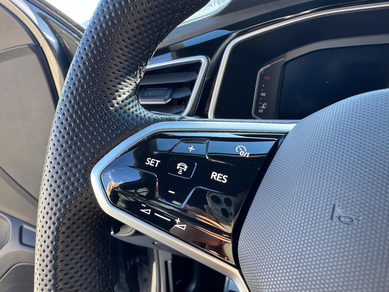 Volkswagen T-Roc 2.0 TDI SCR R-Line