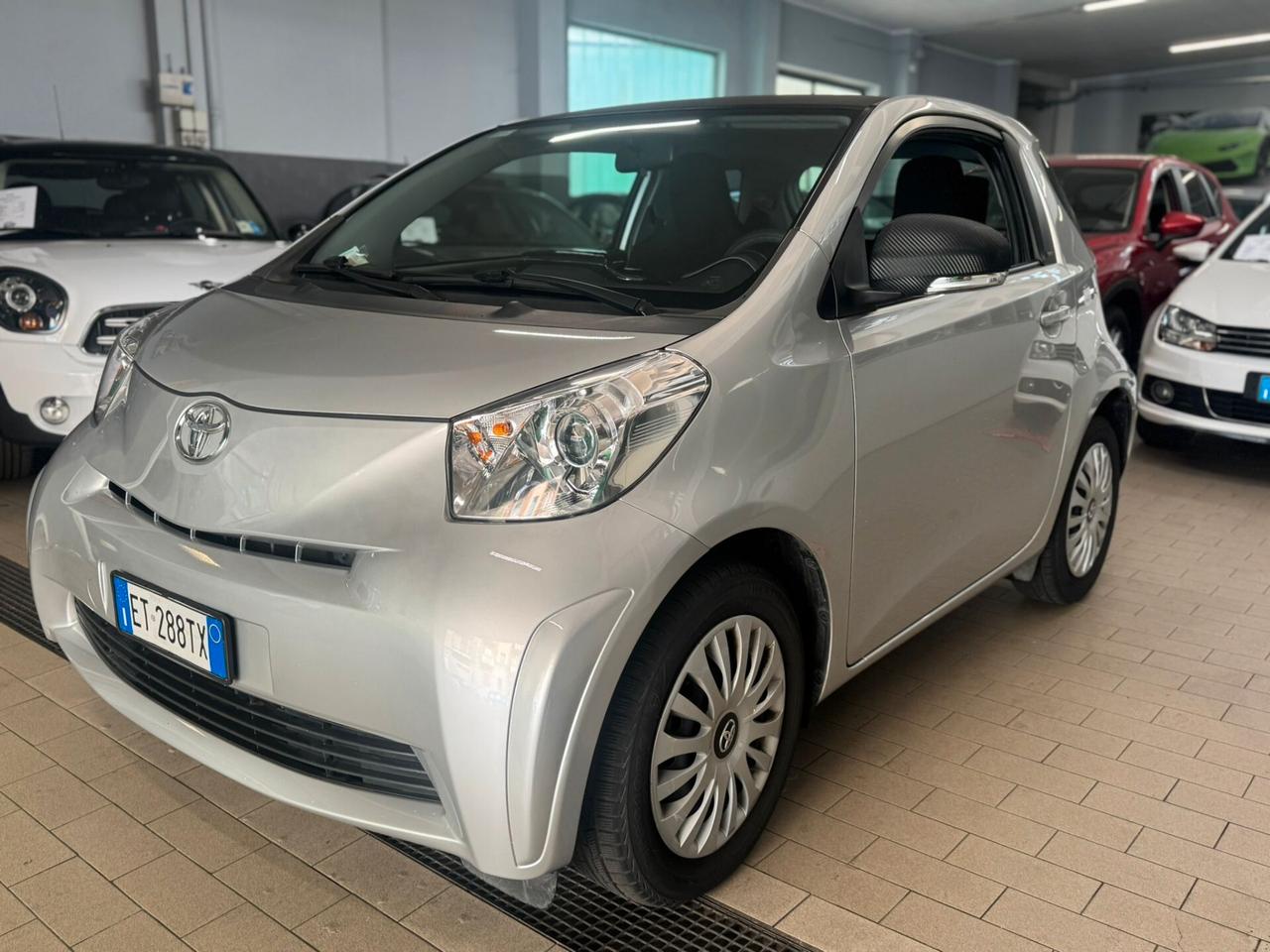 Toyota iQ 1.0 CVT Lounge PREZZO REALE!! UNICO PROPRIETARIO!! TAGLIANDI!!
