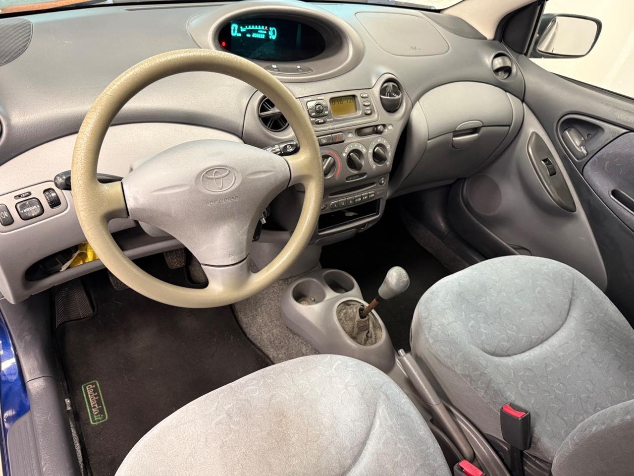 Toyota Yaris 1.0i 16V cat 3 porte