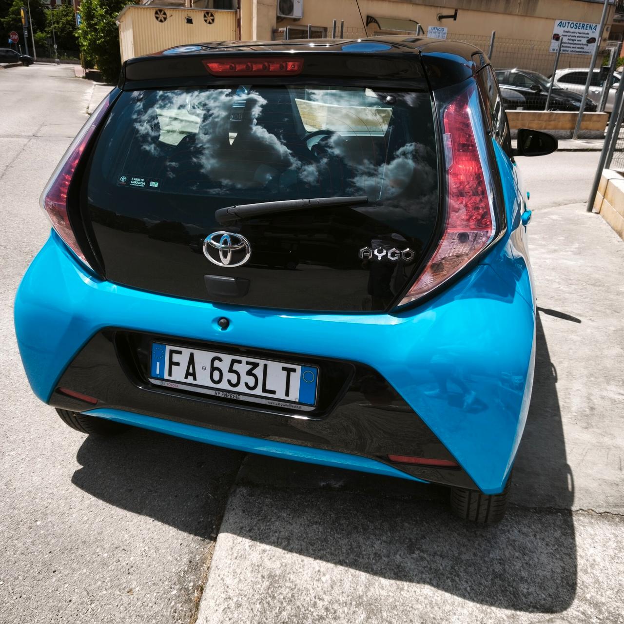 Toyota Aygo 1.0 VVT-i 69 CV 5 porte x-cool