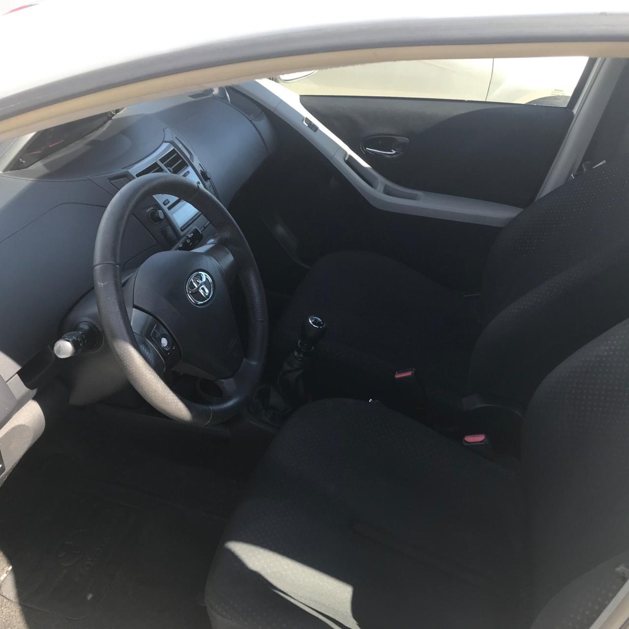 Toyota Yaris 1.3 5 porte Sol