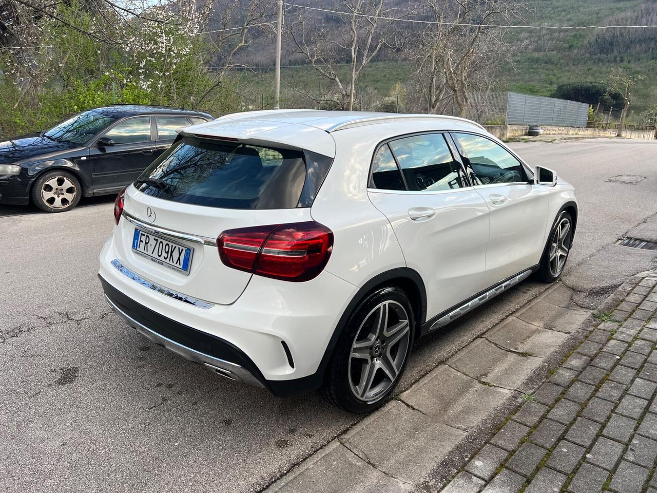 Mercedes GLA 200d 136cv Amg Premium 2018
