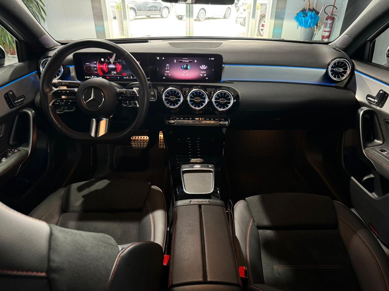 Mercedes-benz A 180 d Automatic Premium AMG Night Edition