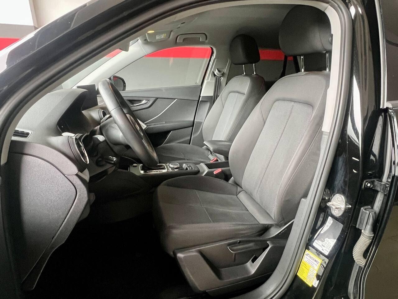 Audi Q2 35 TDI S tronic Business