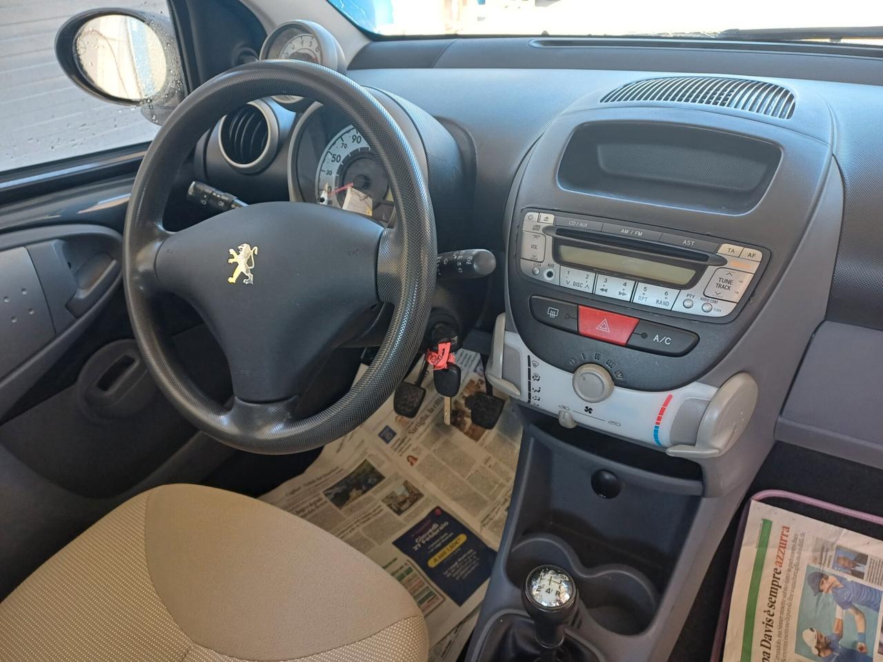 Peugeot 107 1.0 68CV 5p. Sweet Years 2008
