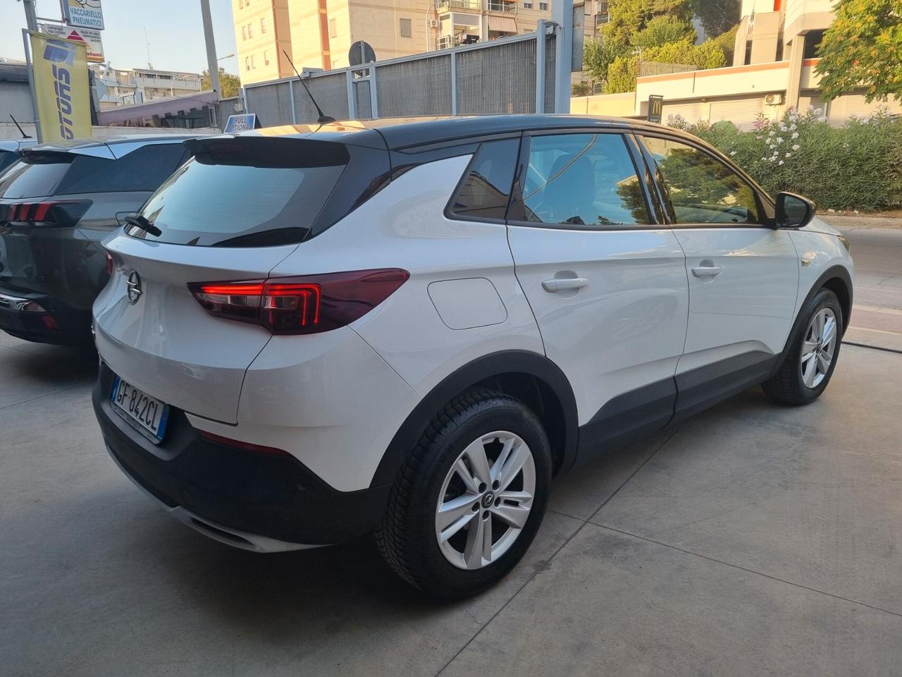 Opel Grandland 1.5 diesel Ecotec aut. Business Elegance 2021