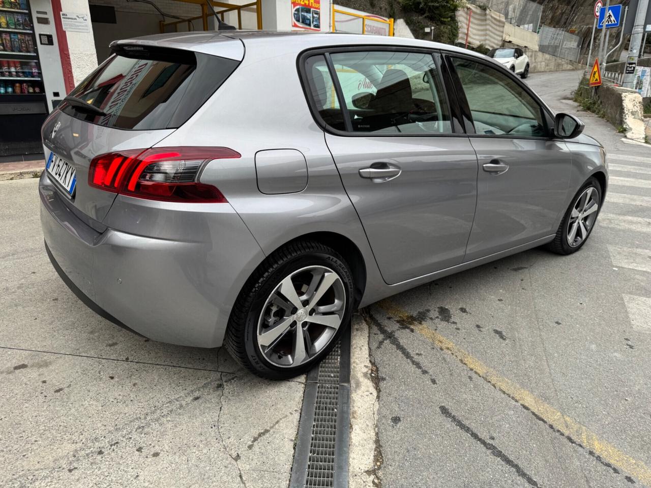 PEUGEOUT 308 1.6 HDI AUTOMATICO 120CV