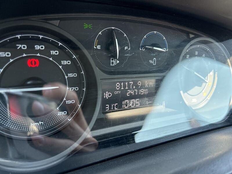Lancia Ypsilon NUOVA My23 1.0 Firefly 70 CvStart&Stop Hybrid Gold