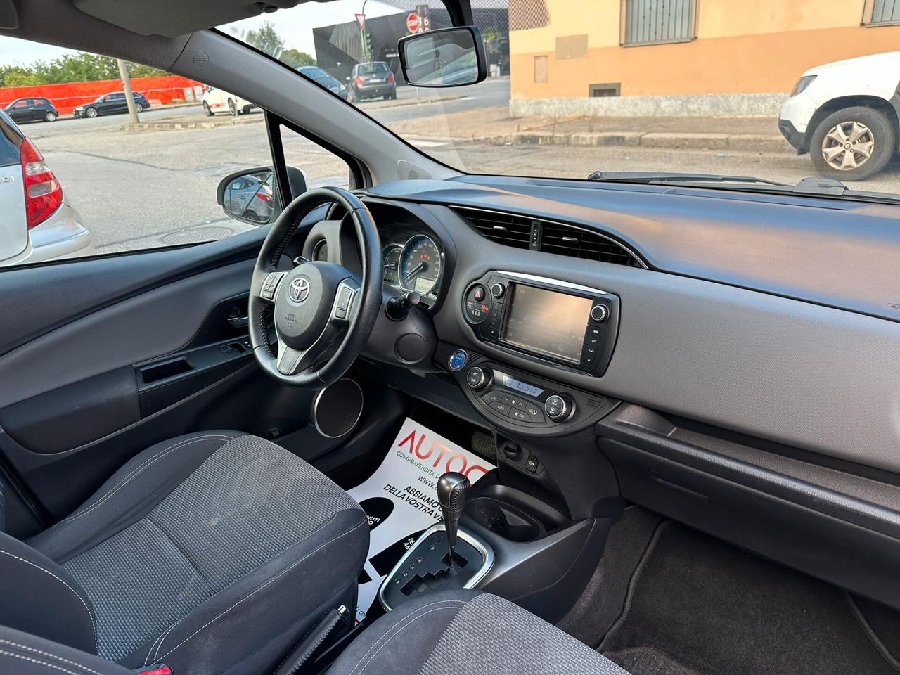 Toyota Yaris 1.5 Hybrid 5 porte CoolTo