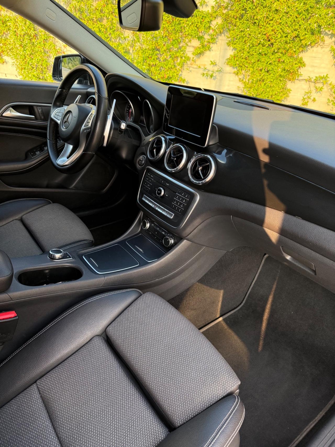 Mercedes-benz CLA 180 d S.W. Automatic Premium
