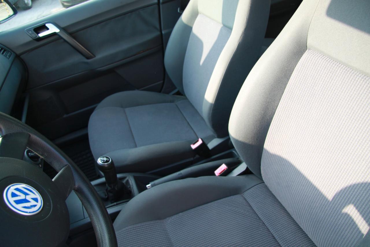 Volkswagen Polo 1.4 16V 5p. Trendline