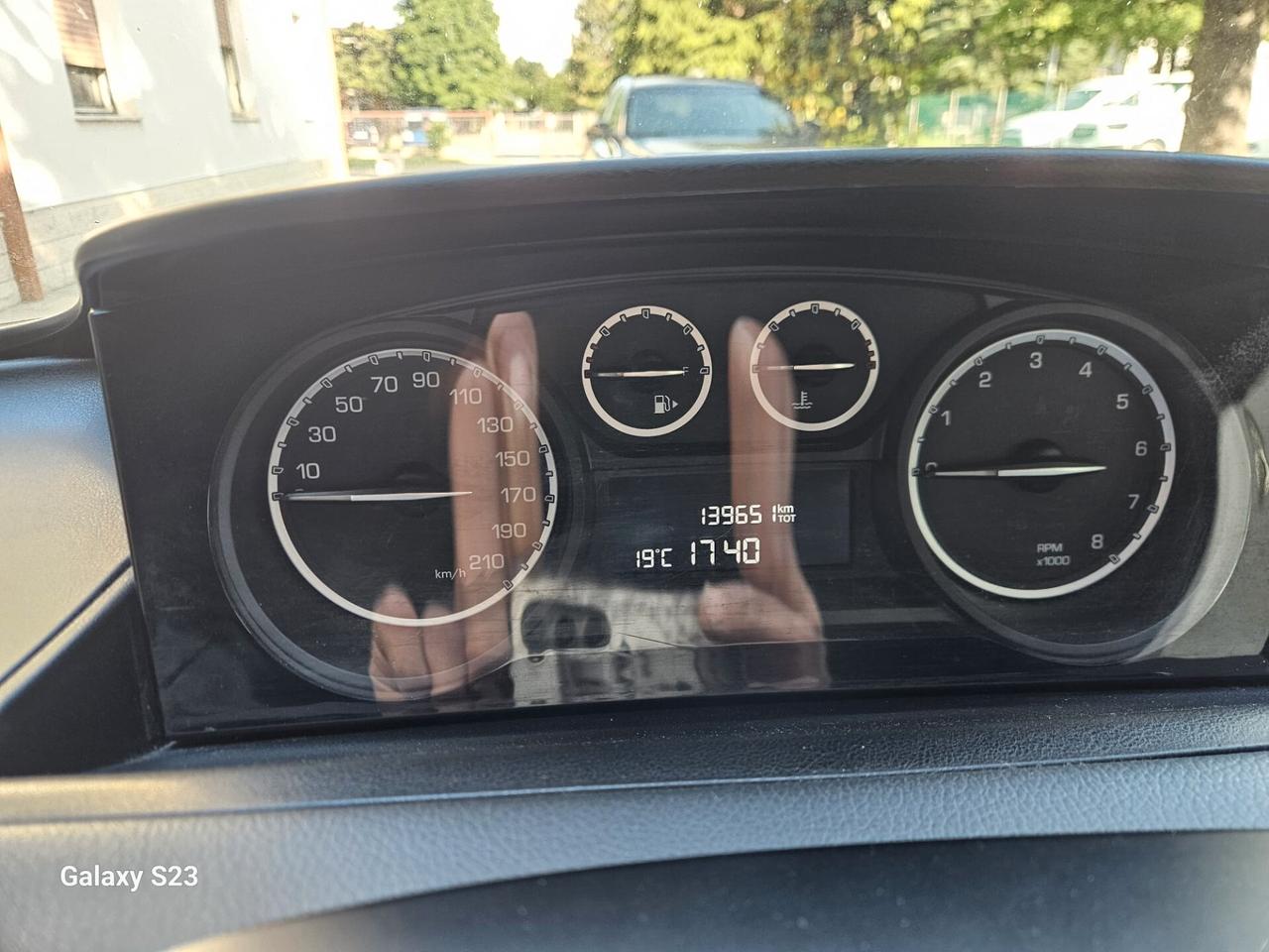 Lancia Ypsilon PLATINUM – Condizioni Eccellenti