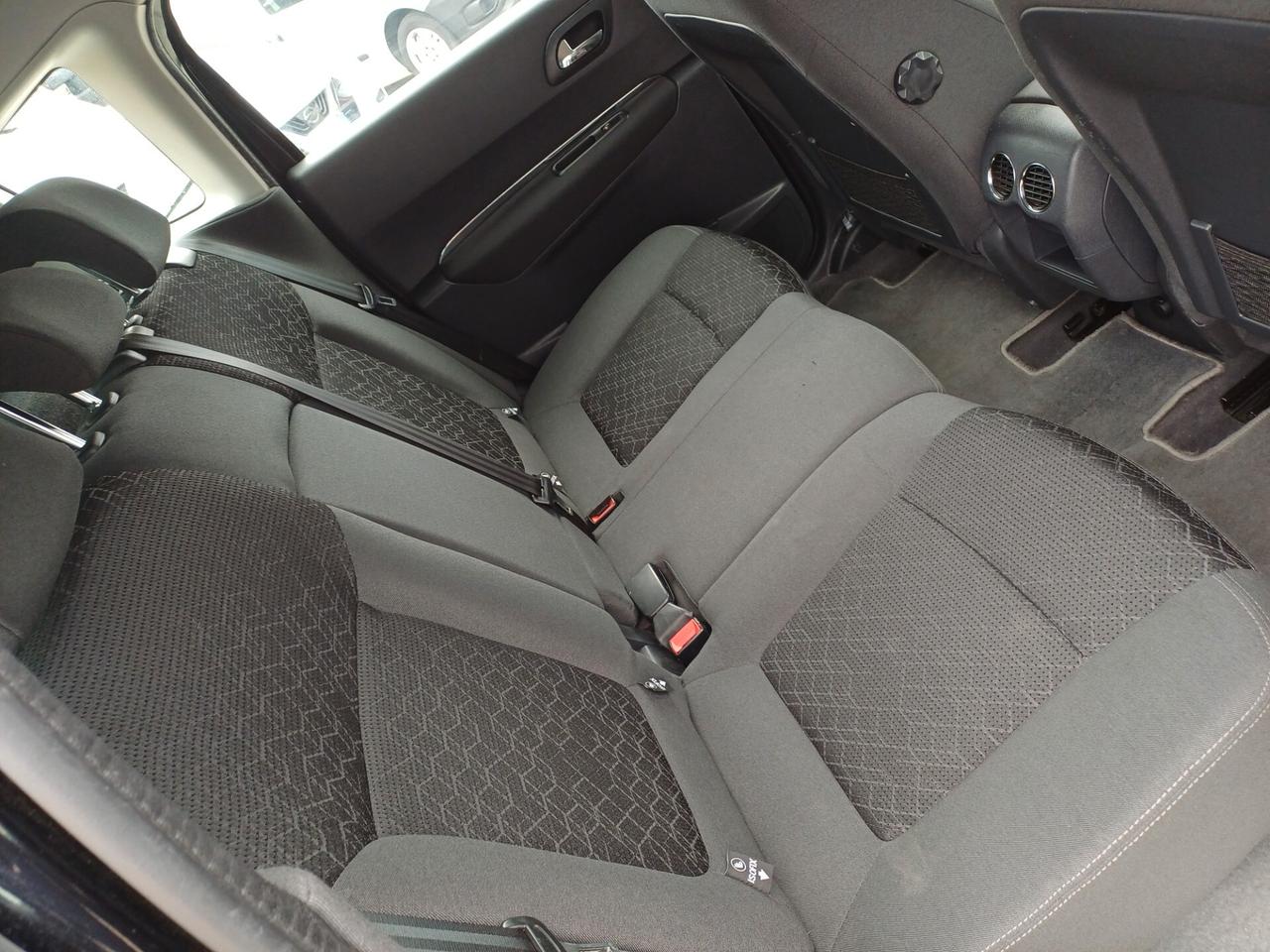 Peugeot 3008 BlueHDi 120 EAT6 S&S Allure