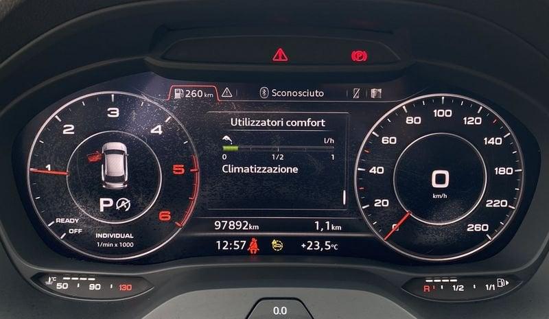 Audi Q2 S Line interno ed esterno 2.0 TDI 150CV s-tronic 35