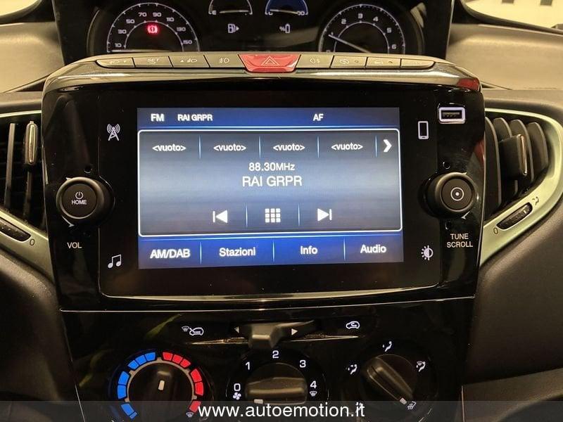 Lancia Ypsilon 1.0 FireFly 5 porte S&S Hybrid Gold Plus