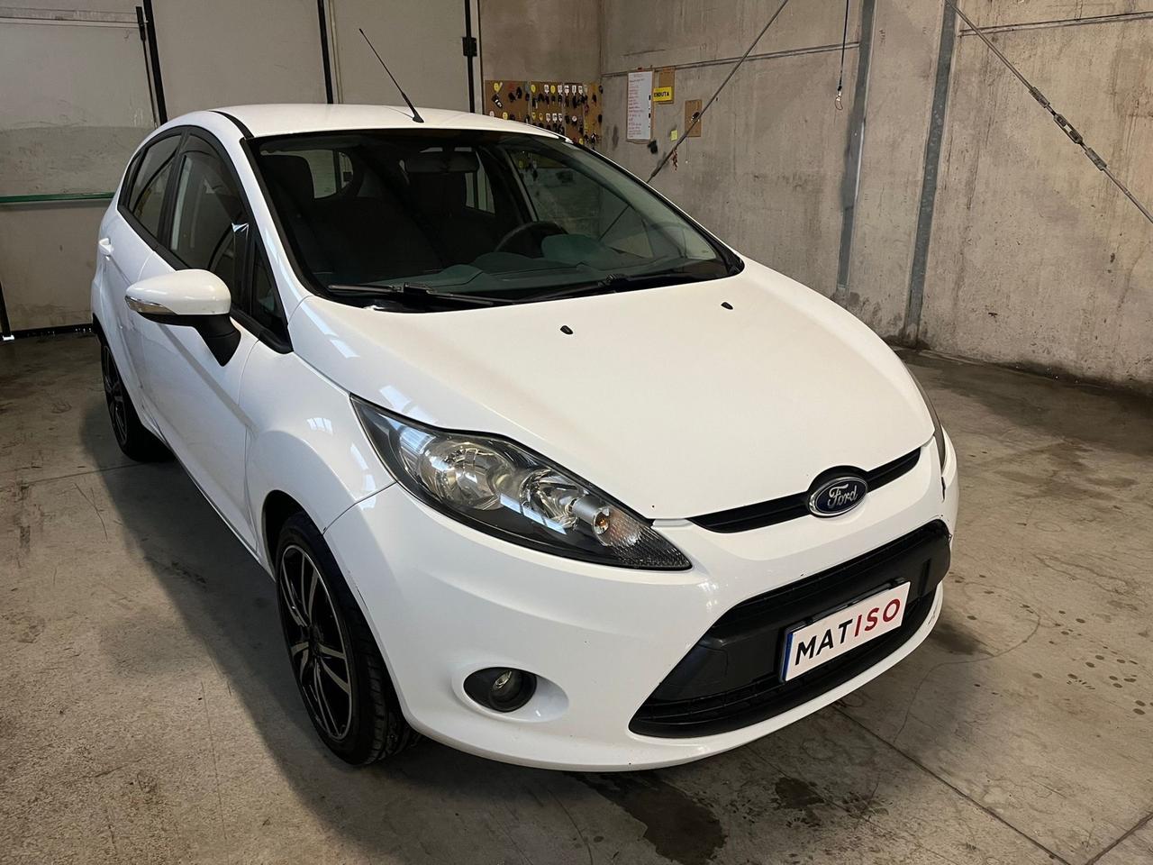 Ford Fiesta 1.4 5 porte Bz.- GPL Titanium
