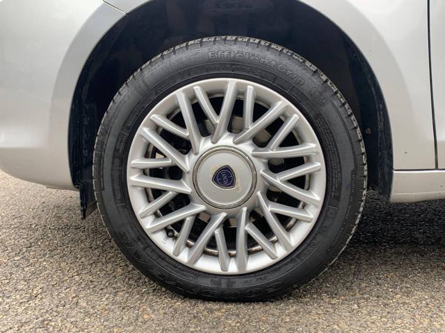 LANCIA Ypsilon 0.9 TwinAir 85 CV 5 porte Metano Ecochic Gold