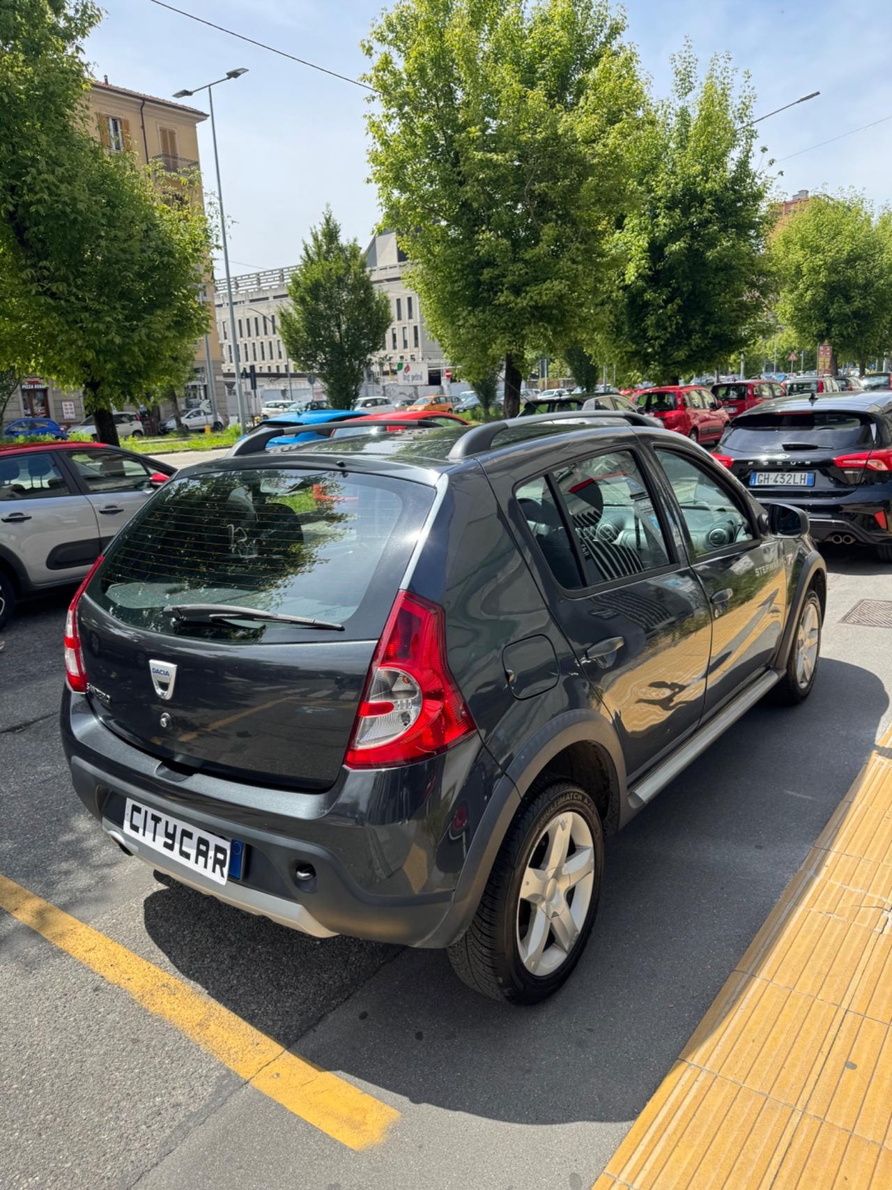 Dacia Sandero Stepway 1.6 90CV benz