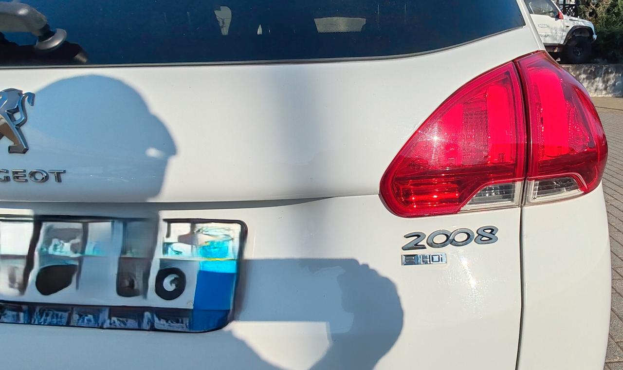 Peugeot 2008 e-HDi 92 CV S&S Urban Cross