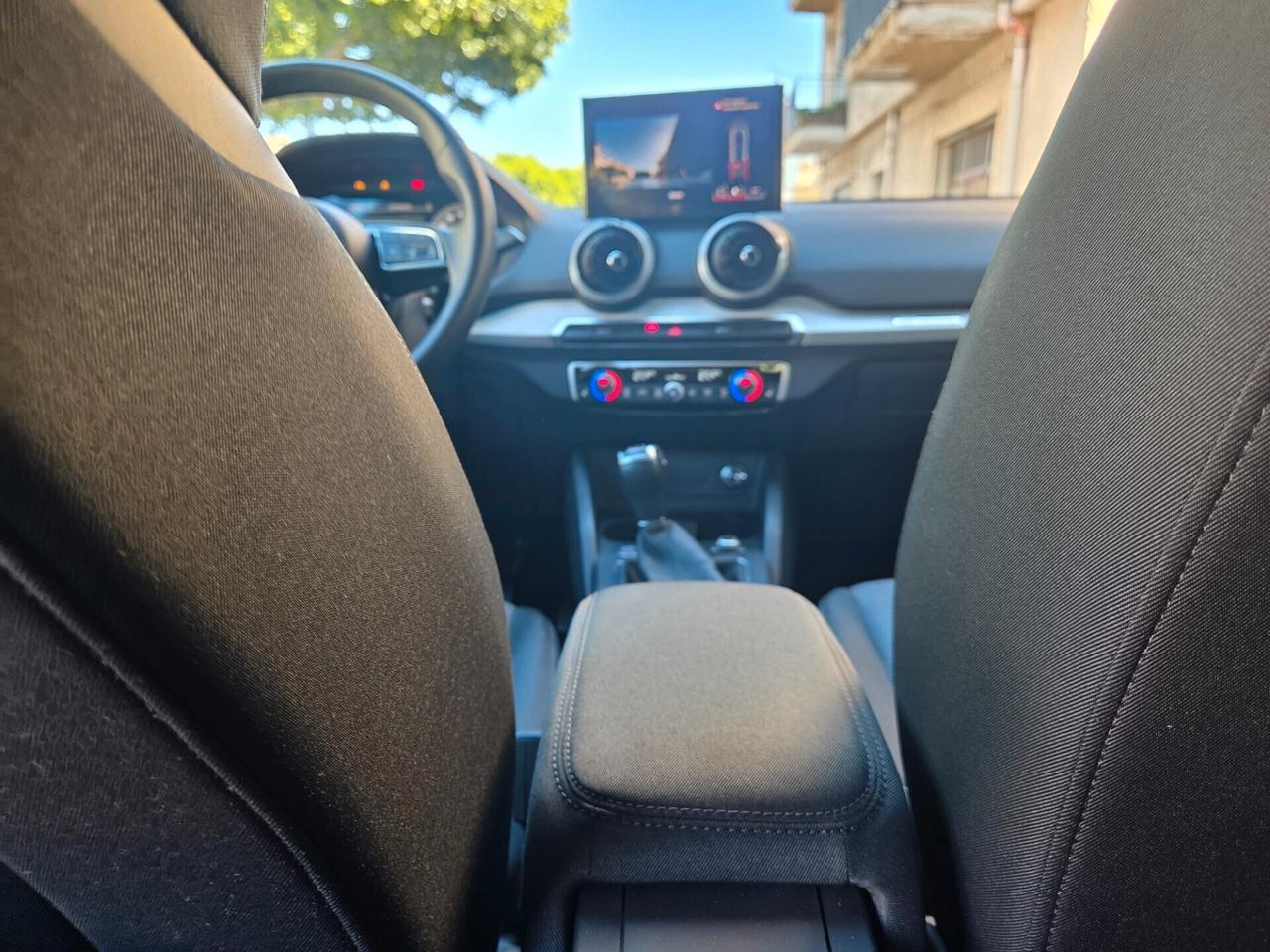 Audi Q2 30 TDI IDENTITY BLACK