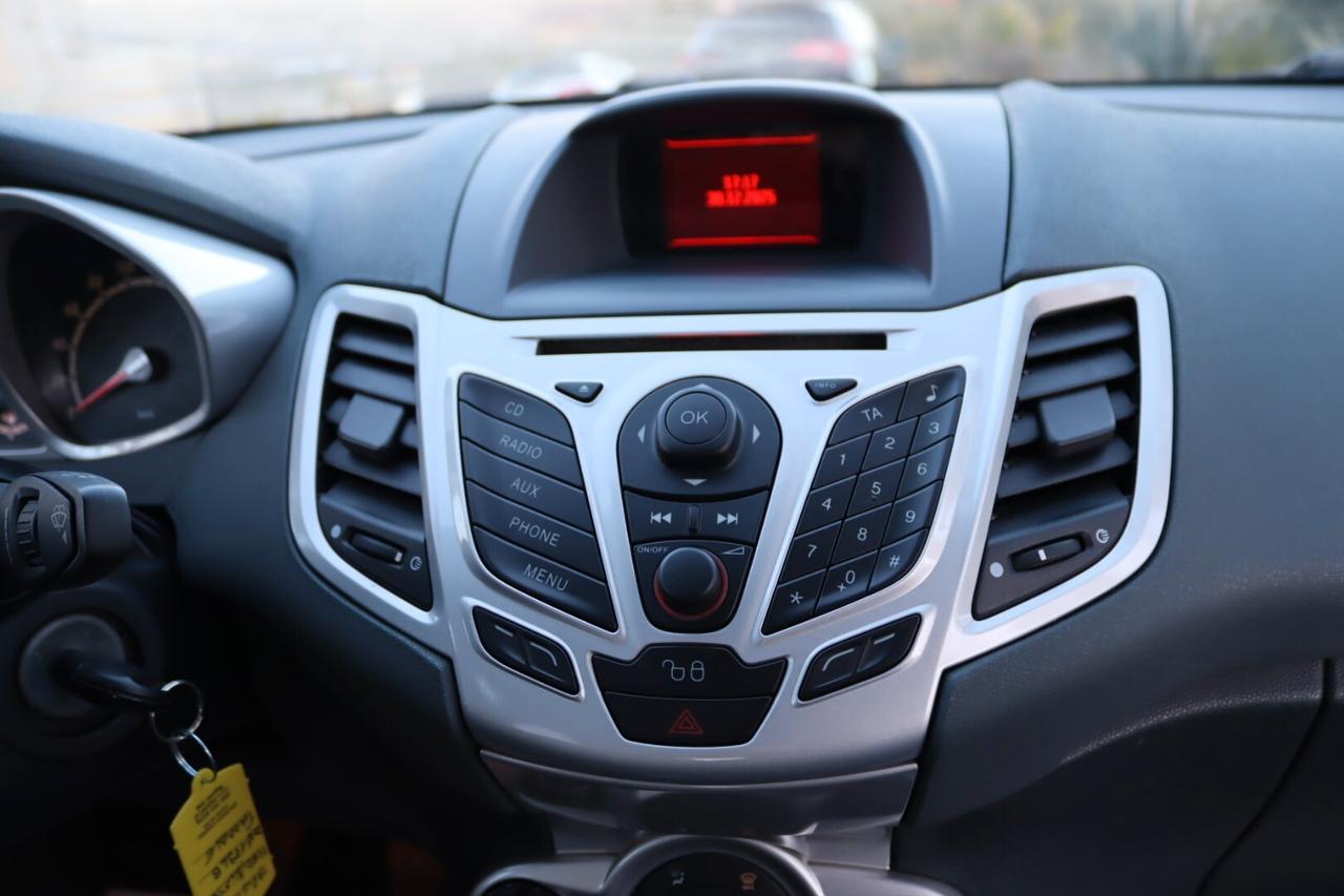 Ford Fiesta 1.4 TDCi 5p. Titanium