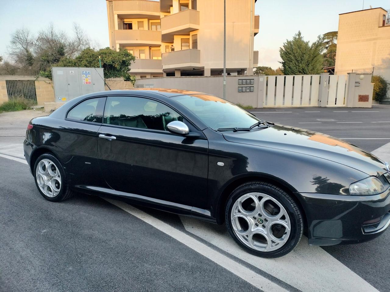 Alfa Romeo GT 1.9 MJT 16V Luxury