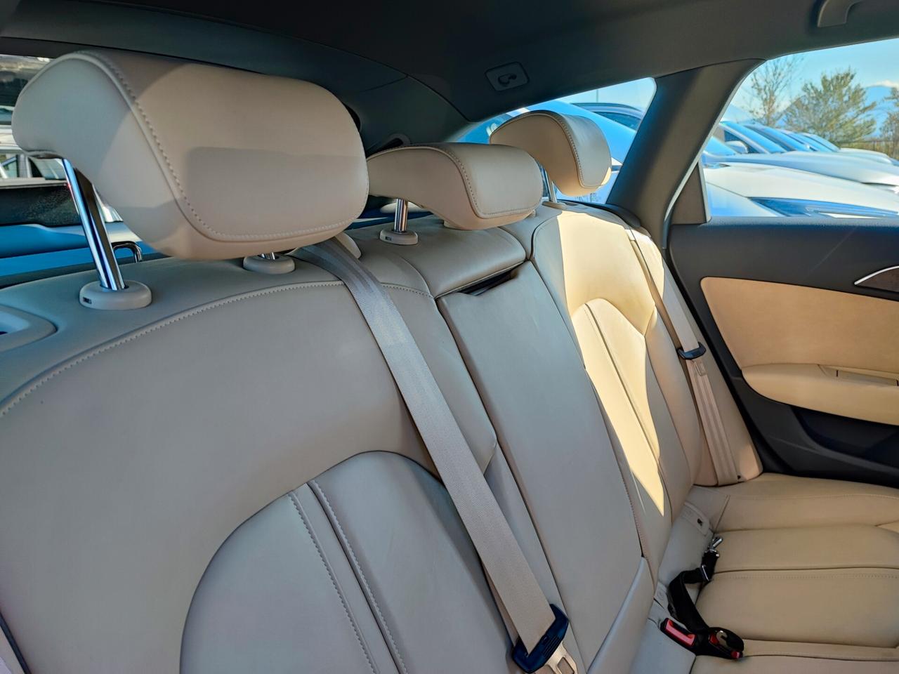 Audi A6 Avant 3.0 TDI quattro S tronic Business Plus