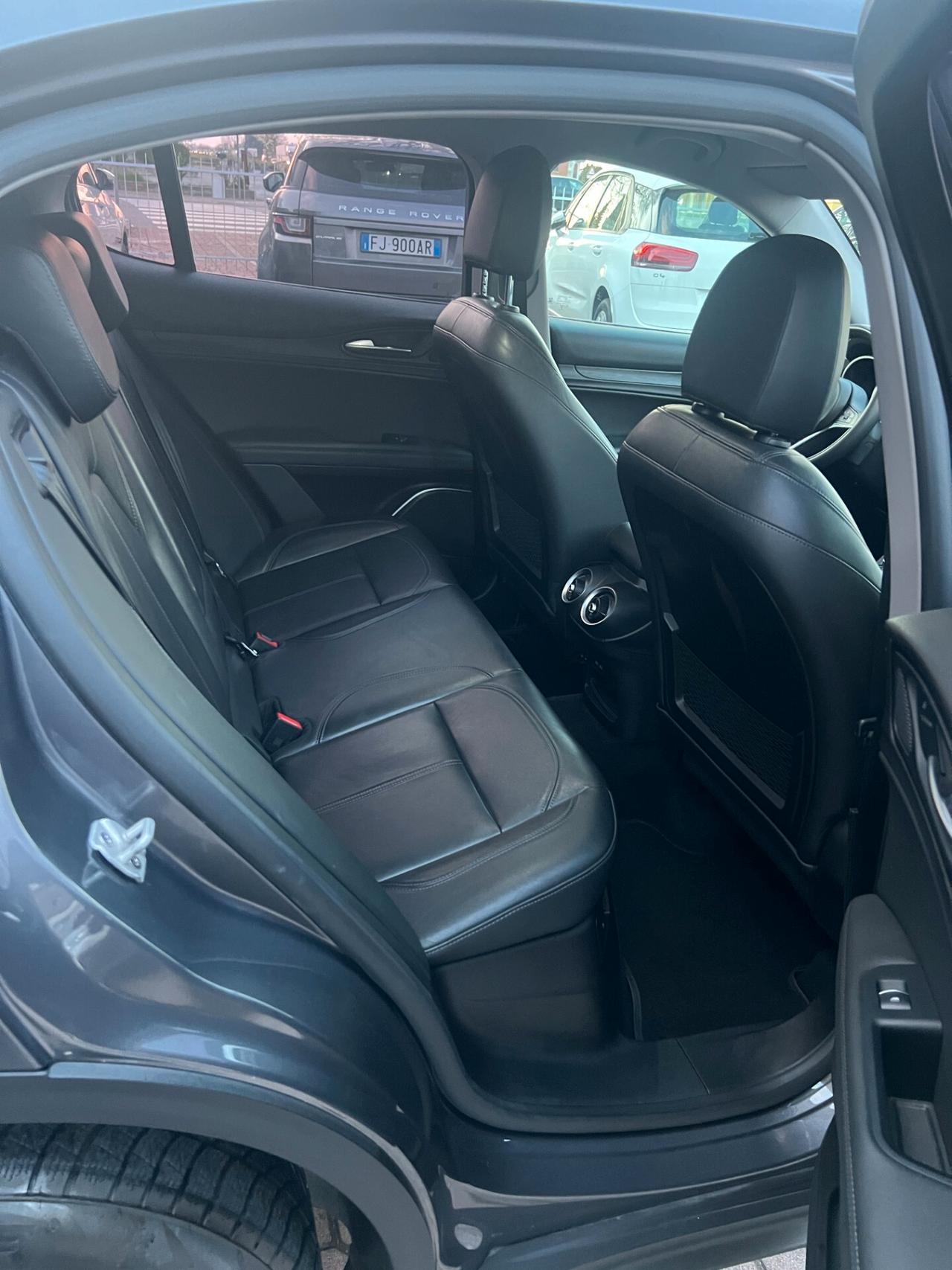 Alfa Romeo Stelvio 2.2 Turbodiesel 210 CV AT8 Q4 Executive