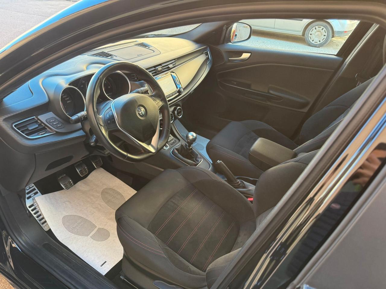 Alfa Romeo Giulietta 1.6 JTDm 120 CV veloce Carbon Look