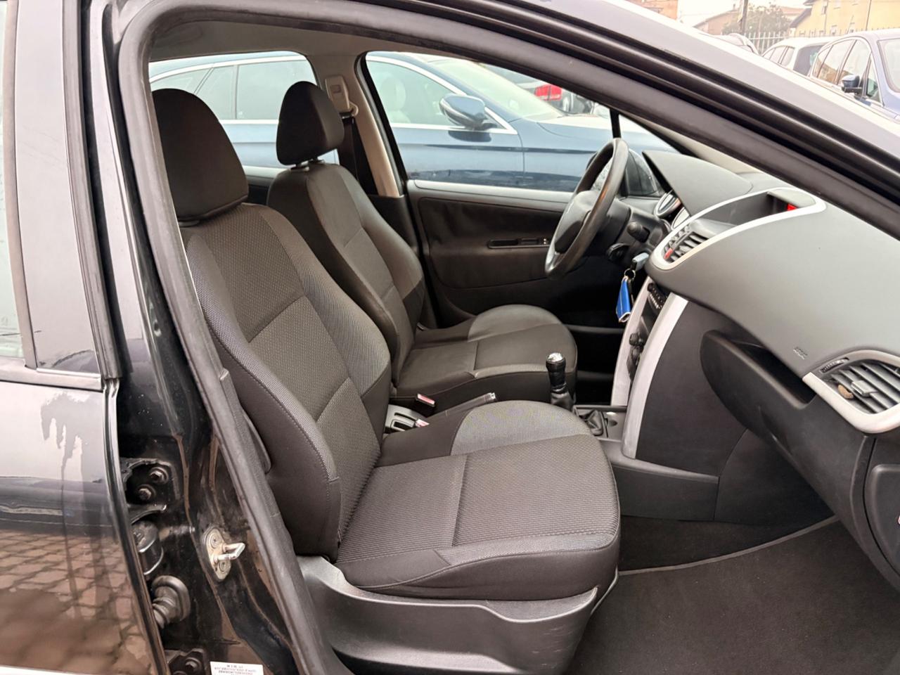 Peugeot 207 Plus 1.4 8V 75CV 5p. ECO GPL