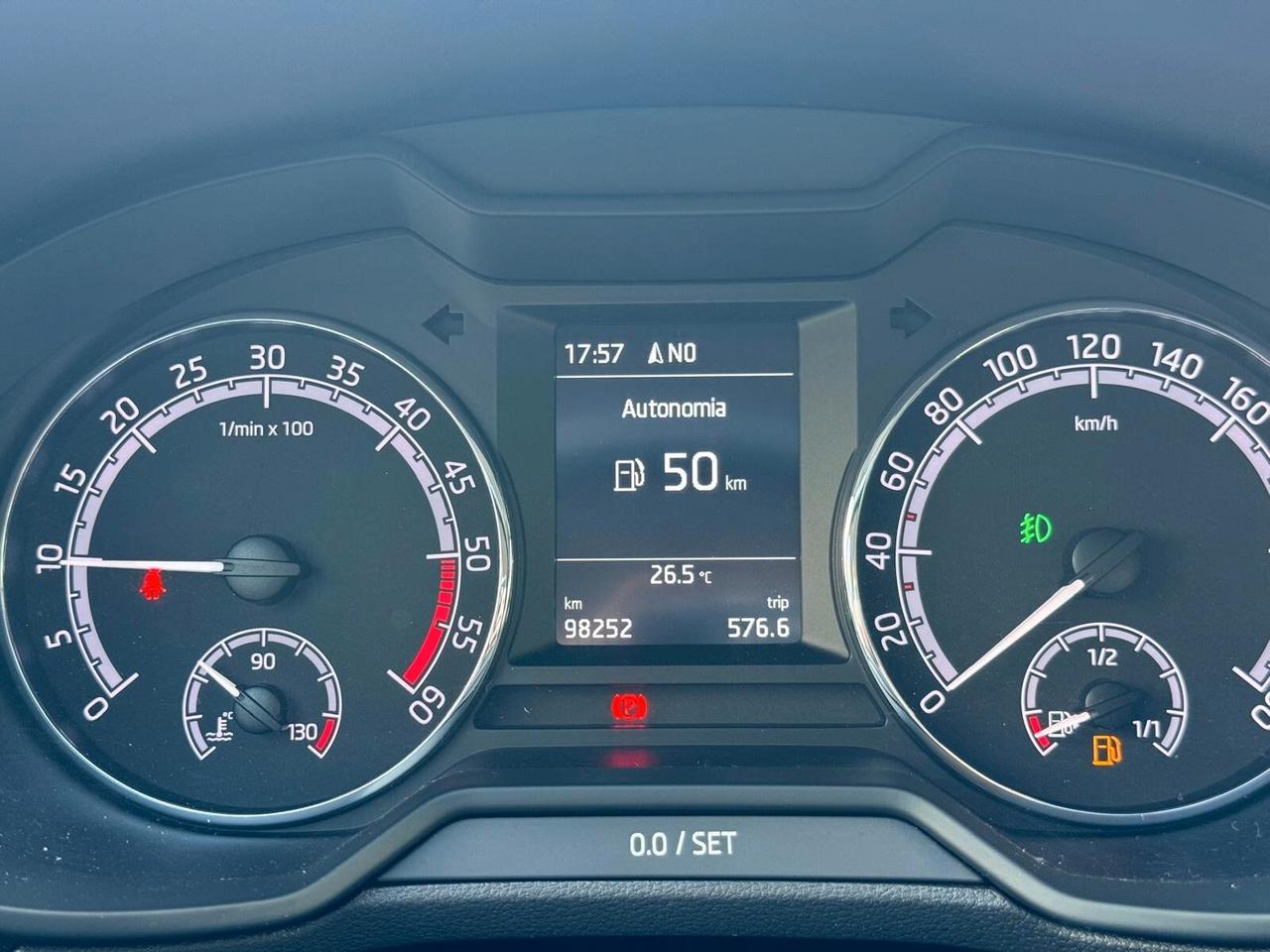 Skoda Octavia 1.6 TDI SCR 115 CV Wagon Executive *** CARPLAY/ANDROID AUTO