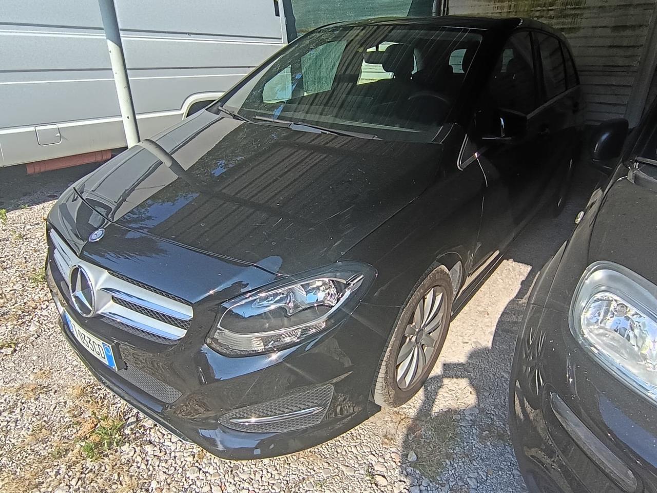 Mercedes-benz B 180 d Premium