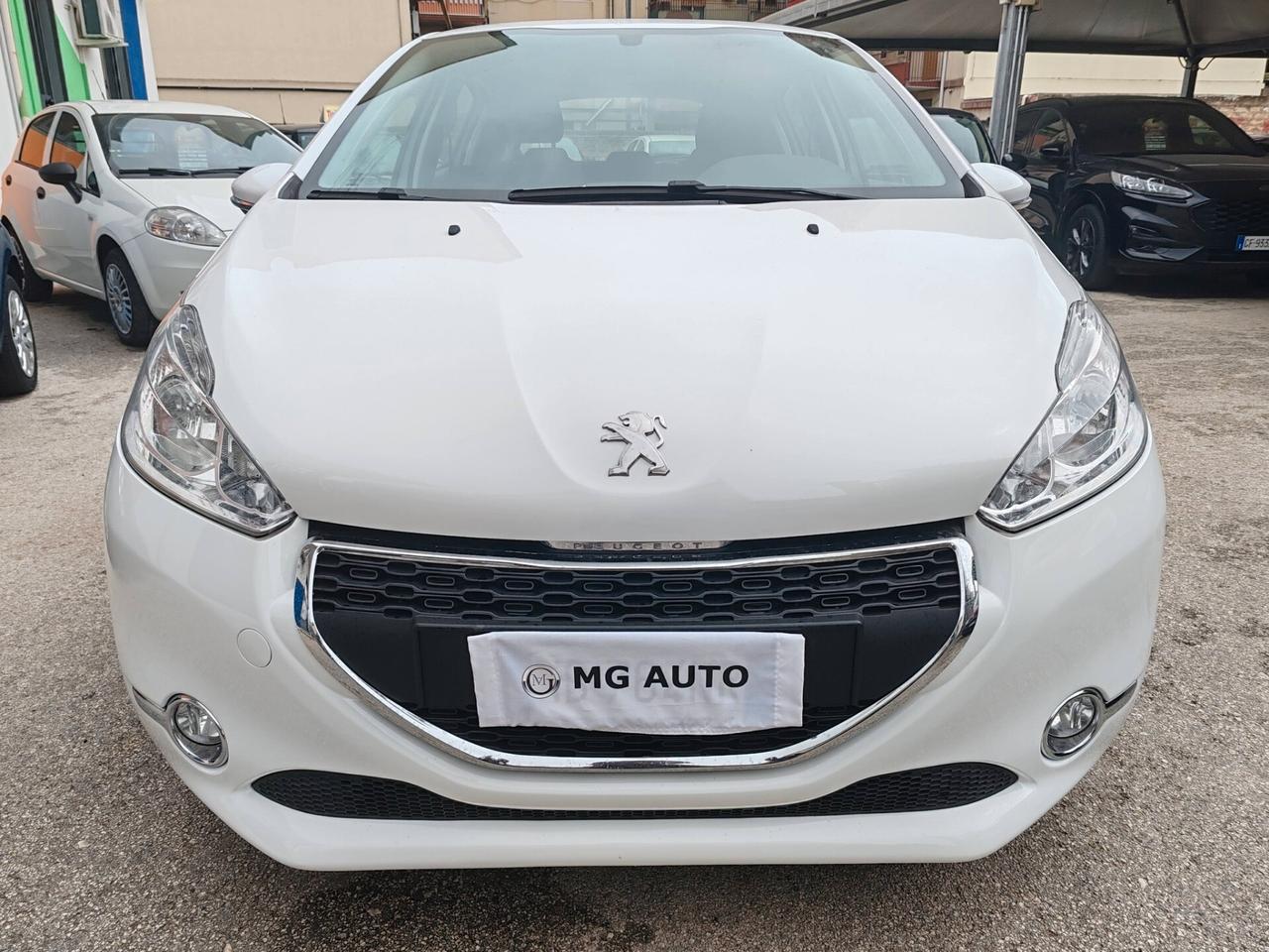 Peugeot 208 1.4 HDi 68 CV 5 porte